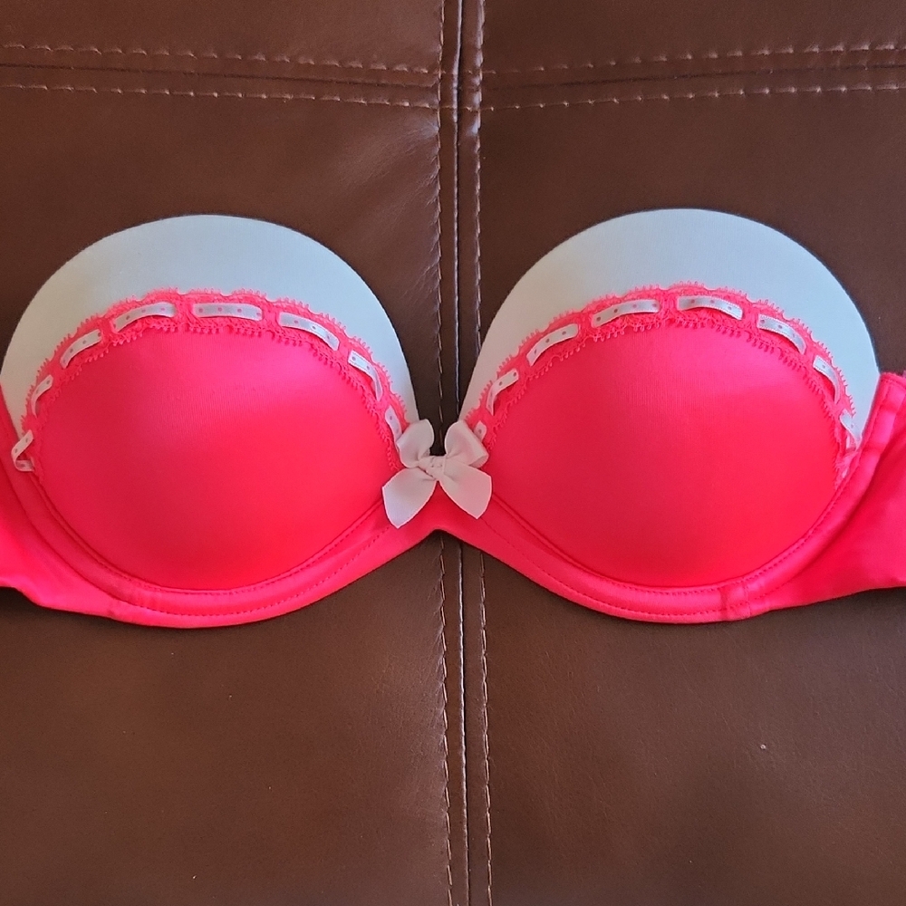 Victoria's Secret Hot Pink and White Push-Up Bra